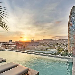 Sb Glow 4 Sup **** Barcelona